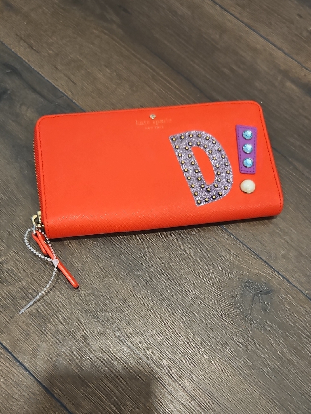 Kate Spade Storybook Lining Full Zip Red Wallet + Embellished 'D' Detailing - Picture 12 of 13
